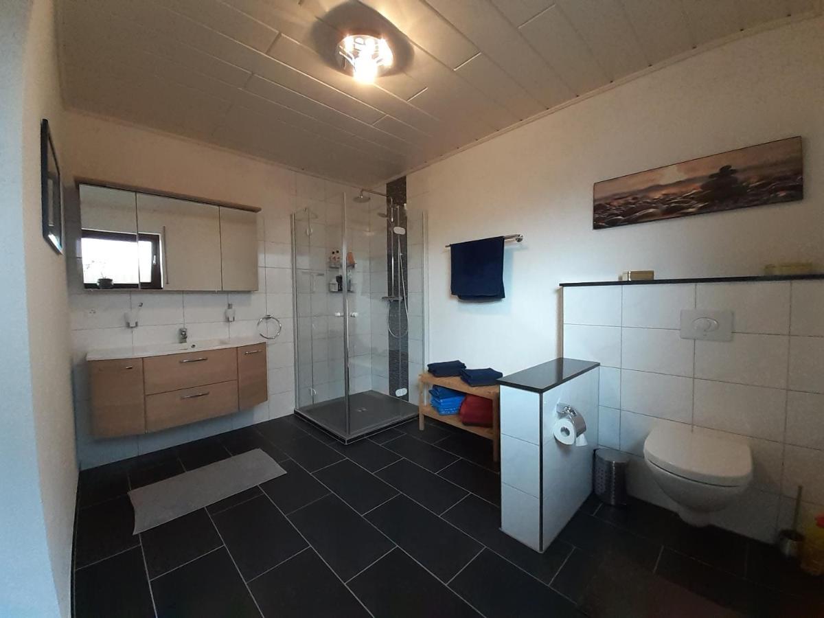 Ferienwohnung Terrasse Parkplatz Wallbox Nuerburgring Herresbach エクステリア 写真